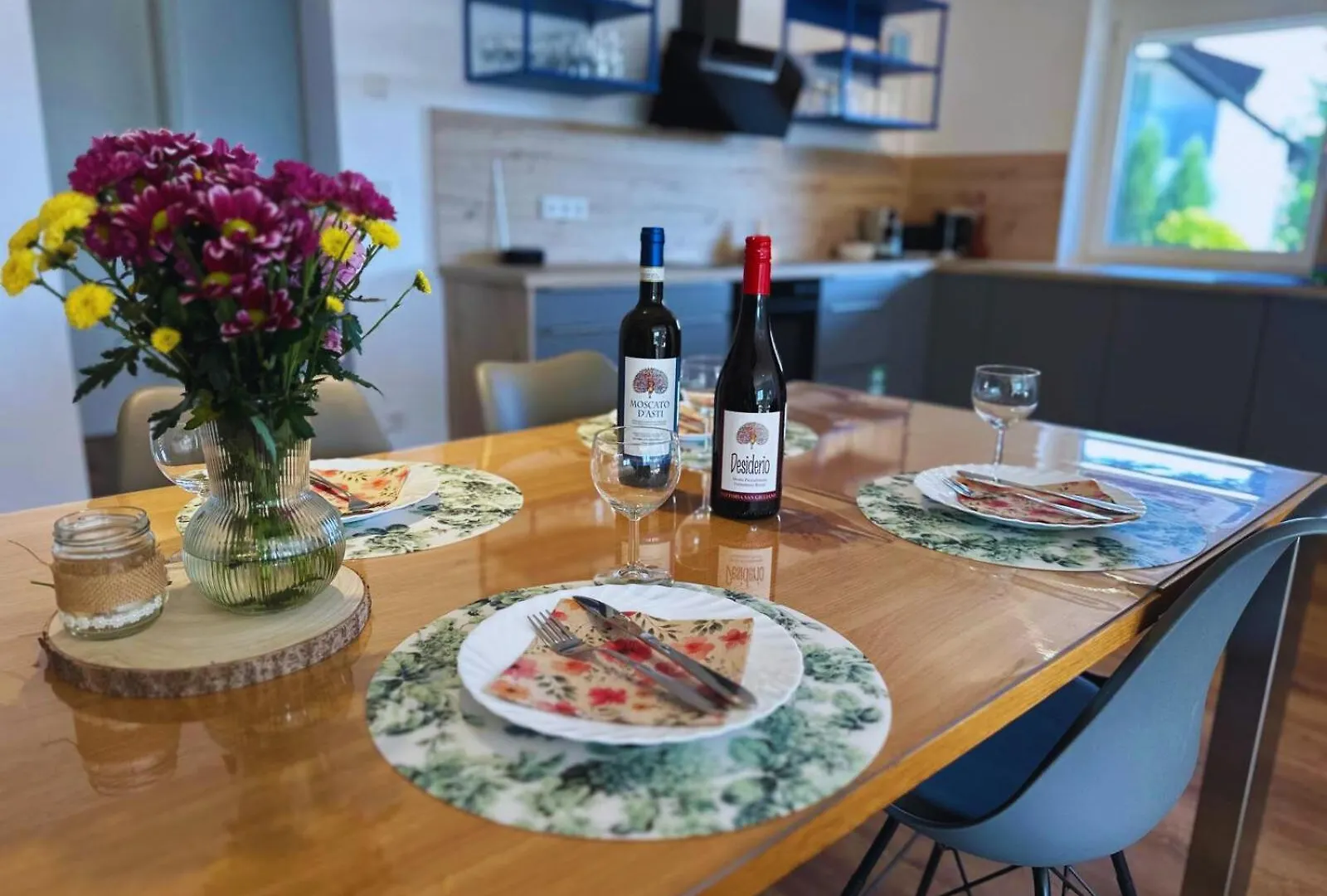 Frankenherz-Apartments - Premium Wohnung Mit Terrasse & Zwei Schlafzimmern, Nahe Playmobil-Funpark, Self-Check-In Grosshabersdorf
